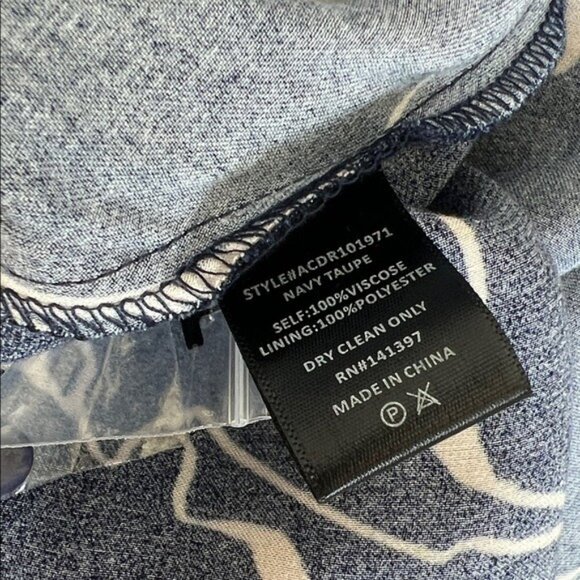 NWT ASTR The Label Suzy Satin Cutout Maxi Dress - M - Picture 4 of 10